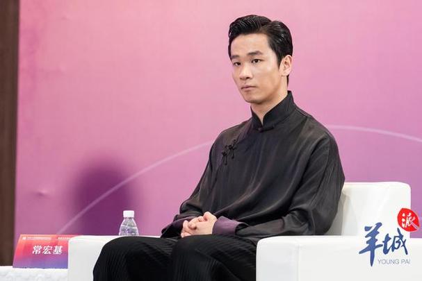 胡歌,陈丽君,迟子建有了一个共同话题:文艺创作如何繁荣发展?